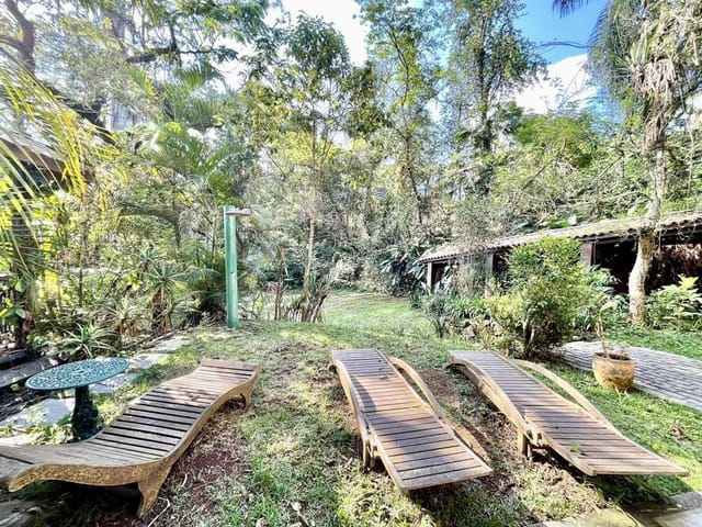 Casa com 4199m² 3 quartos e 4 banheiros, à venda ou para alugar, no bairro Vila Real Moinho Velho em Embu das Artes