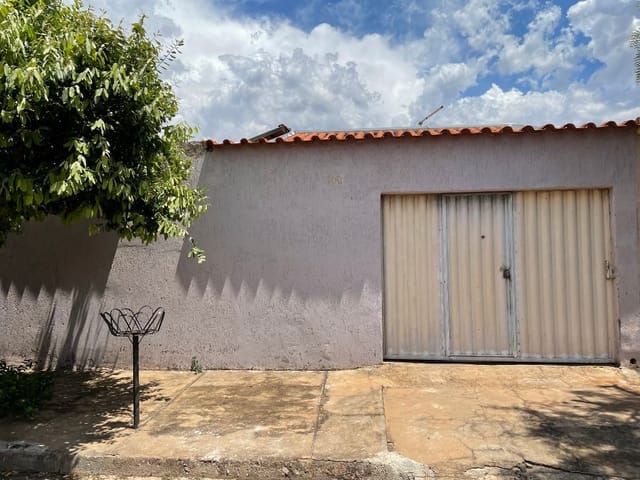 Foto do Casa - Casa com 4 dormitórios para alugar, 142 m² por R$ 1.200,00/mês - Jardim Itália - Uberaba/MG | ZUCATO IMOBILIARIA LTDA
