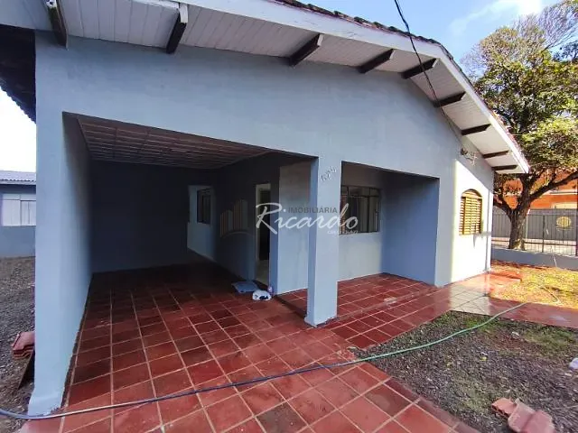 Casa 3 quartos e 1 banheiro, para alugar, no bairro Centro em Arapongas