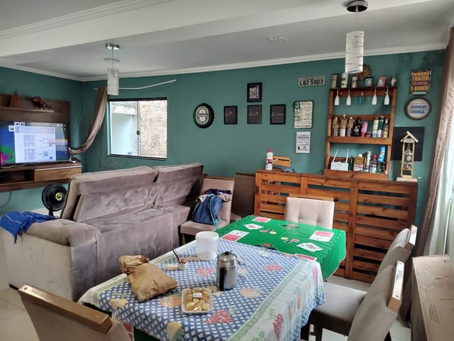 Casa com 200m² 3 quartos e 2 banheiros, à venda, no bairro Centro em Quiririm