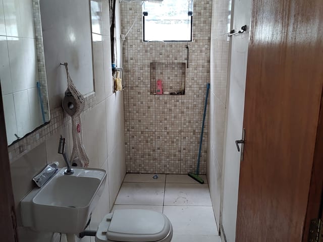 Casa com 200m² 3 quartos e 2 banheiros, à venda, no bairro Centro em Quiririm