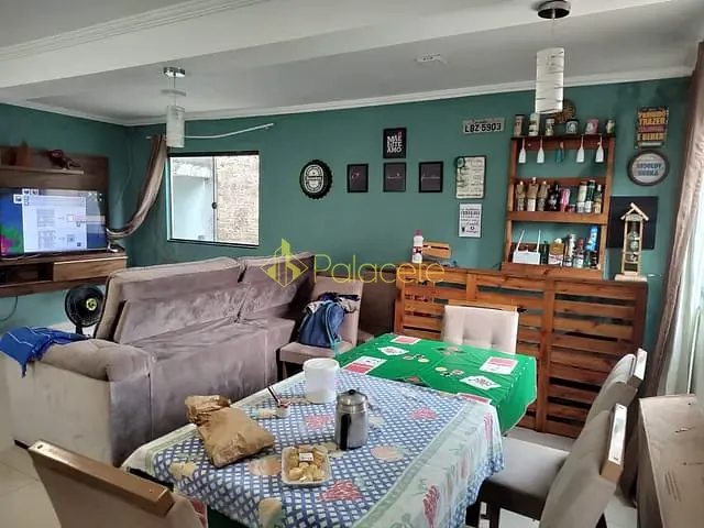Casa com 200m² 3 quartos e 2 banheiros, à venda, no bairro Centro em Quiririm