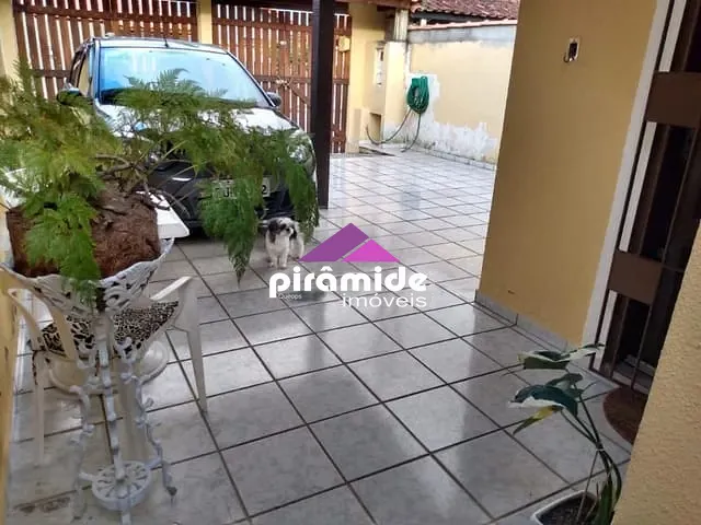Casa com 180m² 2 quartos e 2 banheiros, à venda, no bairro Morro do Algodão em Caraguatatuba