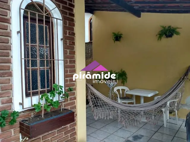 Casa com 180m² 2 quartos e 2 banheiros, à venda, no bairro Morro do Algodão em Caraguatatuba