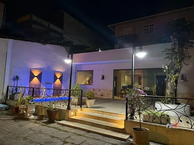 Casa com 760m² 4 quartos e 4 banheiros, à venda, no bairro Duarte Silveira em Petrópolis