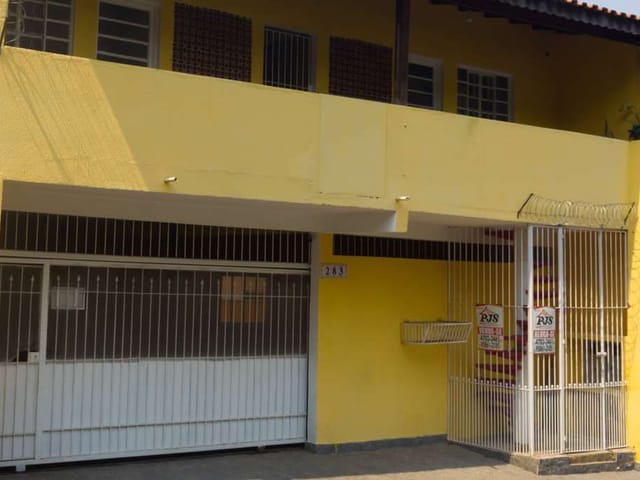 Casa com 258m² 5 quartos e 4 banheiros, à venda, no bairro Jardim Miranda em Cotia