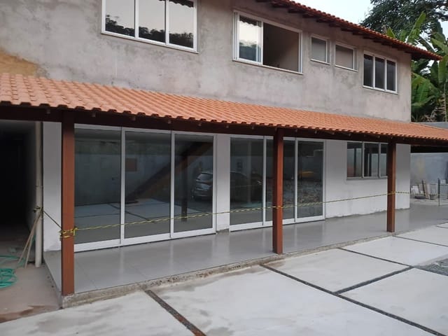 Casa com 400m², à venda, no bairro Areal em Areal