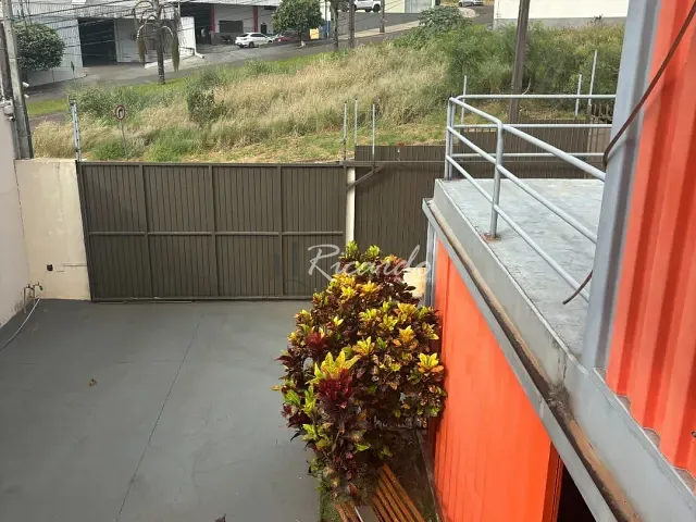 Casa com 400m² 1 quarto e 2 banheiros, à venda, no bairro Jardim Santa Alice em Arapongas
