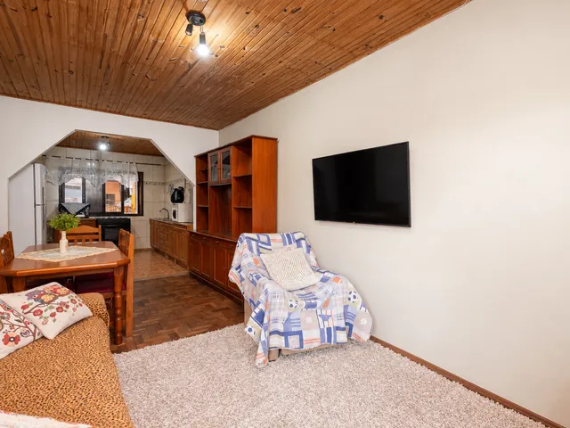 Casa com 150m² 5 quartos e 2 banheiros, à venda, no bairro Três Vendas em Pelotas