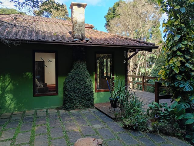 Casa com 1600m² 3 quartos e 4 banheiros, à venda, no bairro Araras em Petrópolis