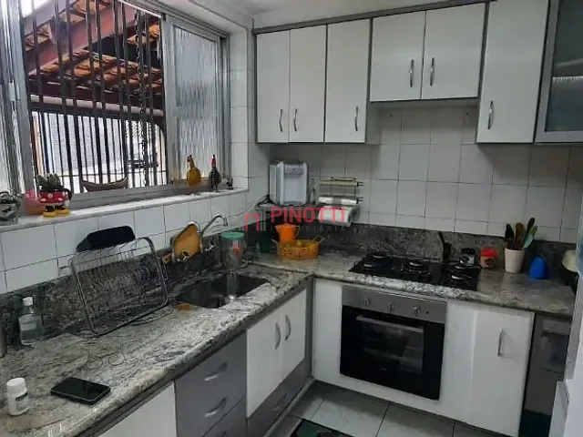 Casa 4 quartos e 3 banheiros, à venda, no bairro Jardim Portugal em São Bernardo do Campo