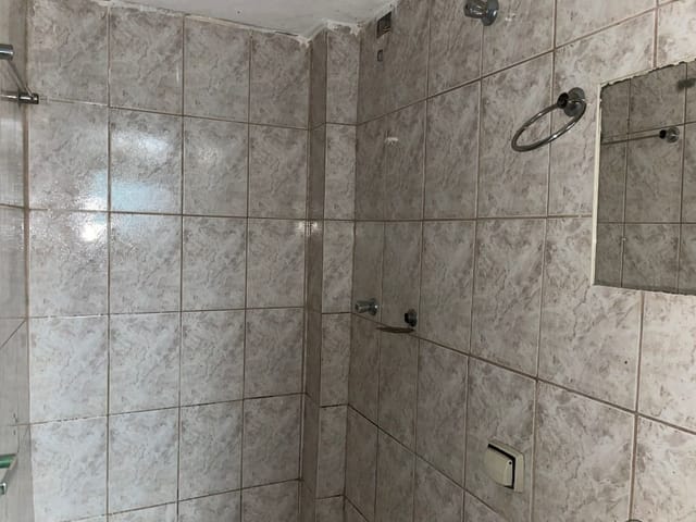 Foto do Casa - Casa com 1 dormitório para alugar, 68 m² por R$ 500,00/mês - Vila São Vicente - Uberaba/MG | ZUCATO IMOBILIARIA LTDA