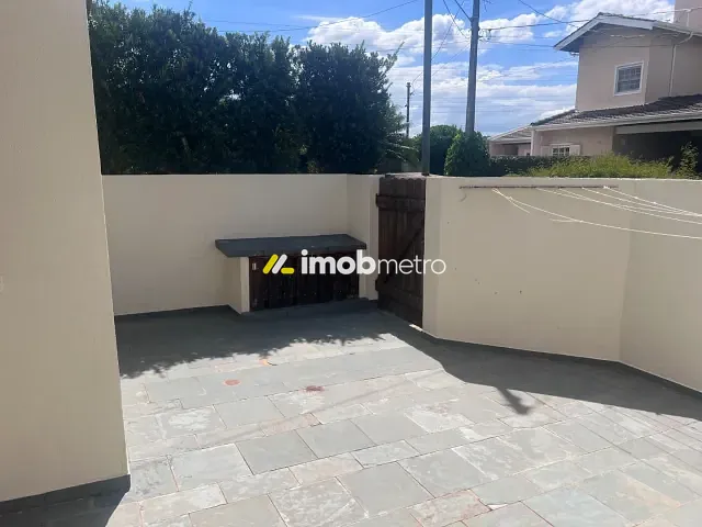 Casa com 450m² 3 quartos e 4 banheiros, à venda, no bairro Parque da Hípica em Campinas