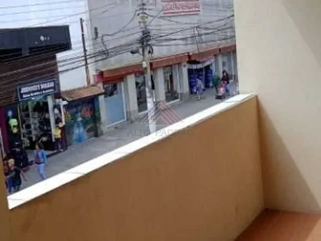 Casa com 250m² 4 quartos e 6 banheiros, à venda, no bairro Jardim Zaira em Mauá