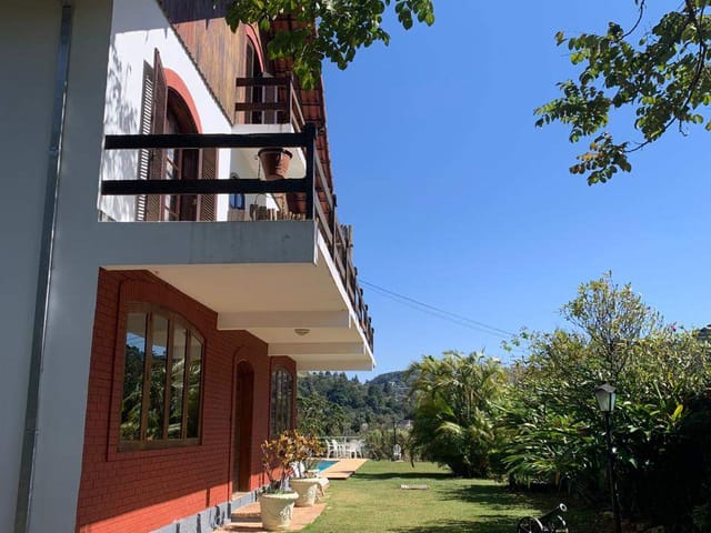 Casa com 6300m² 7 quartos e 8 banheiros, à venda, no bairro Quitandinha em Petrópolis