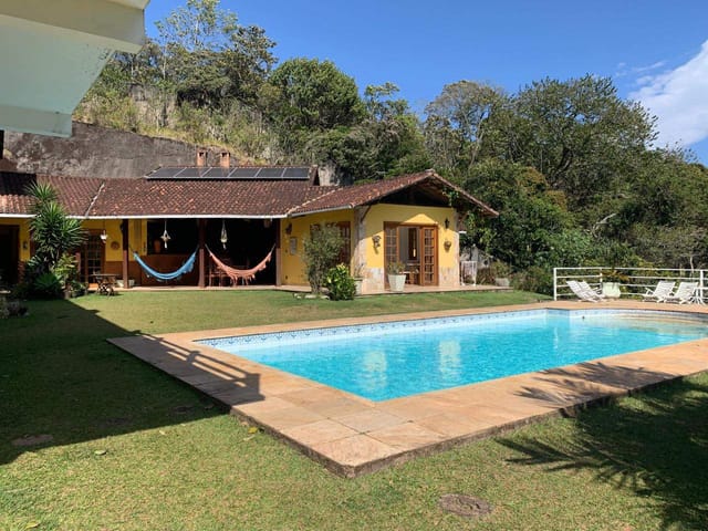 Casa com 6300m² 7 quartos e 8 banheiros, à venda, no bairro Quitandinha em Petrópolis