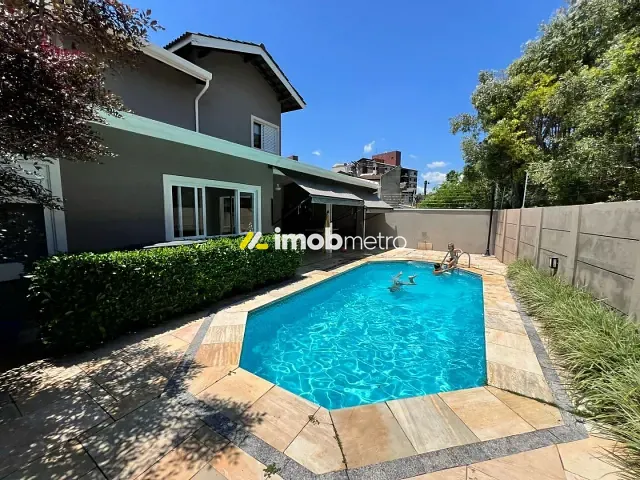 Casa com 300m² 3 quartos e 5 banheiros, à venda, no bairro Parque da Hípica em Campinas