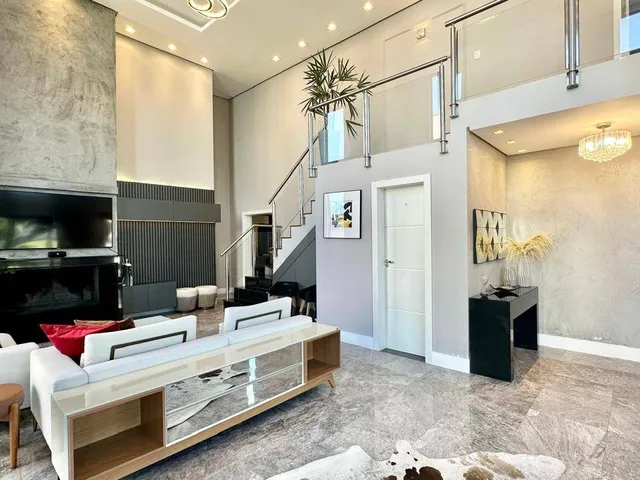 Casa com 769m² 3 quartos e 3 banheiros, à venda, no bairro Laranjal em Pelotas