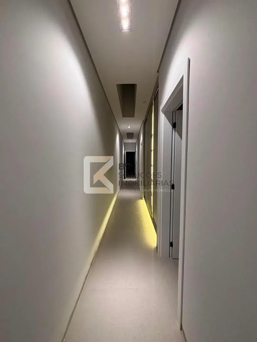 Casa, 4 quartos, 235 m² - Foto 17