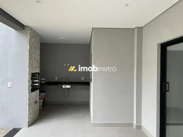 Casa com 281m² 3 quartos e 5 banheiros, à venda, no bairro Parque Rural Fazenda Santa Cândida em Campinas