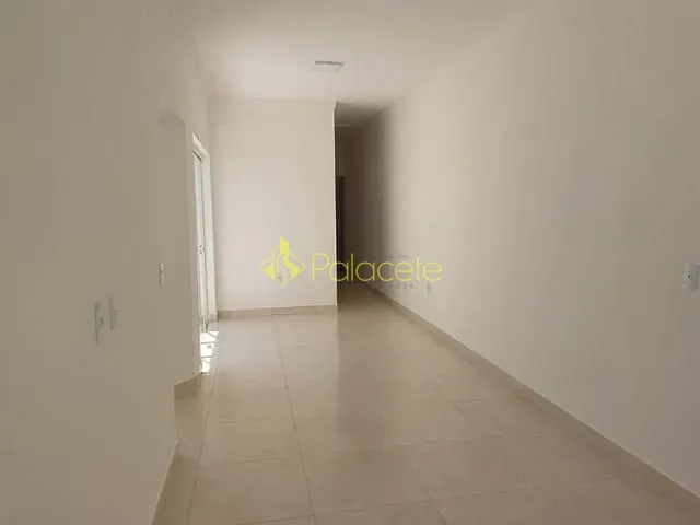 Casa com 125m² 2 quartos e 2 banheiros, à venda, no bairro Residencial Estoril em Taubaté