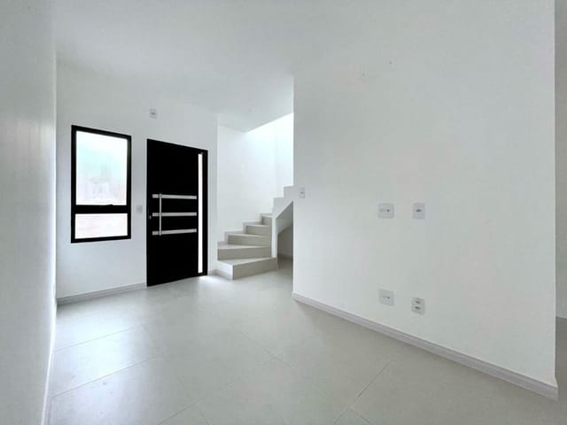 Casa com 60m² 2 quartos e 2 banheiros, à venda, no bairro Ayrosa em Osasco