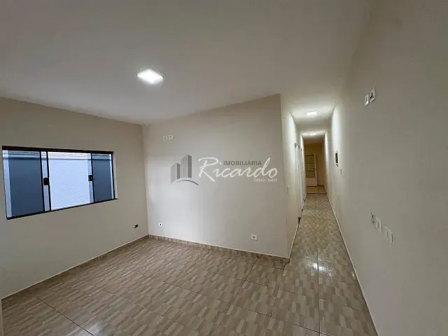 Casa com 141m² 3 quartos e 1 banheiro, à venda, no bairro Jardim Novo Centauro III em Arapongas