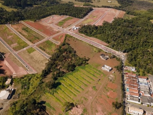 Casa com 125m² 3 quartos e 6 banheiros, à venda, no bairro Água Espraiada (Caucaia do Alto) em Cotia