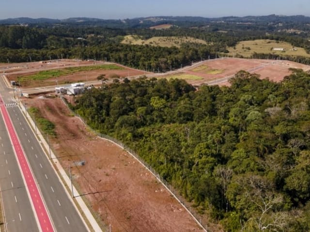 Casa com 125m² 3 quartos e 6 banheiros, à venda, no bairro Água Espraiada (Caucaia do Alto) em Cotia