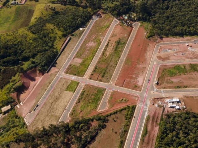 Casa com 125m² 3 quartos e 6 banheiros, à venda, no bairro Água Espraiada (Caucaia do Alto) em Cotia