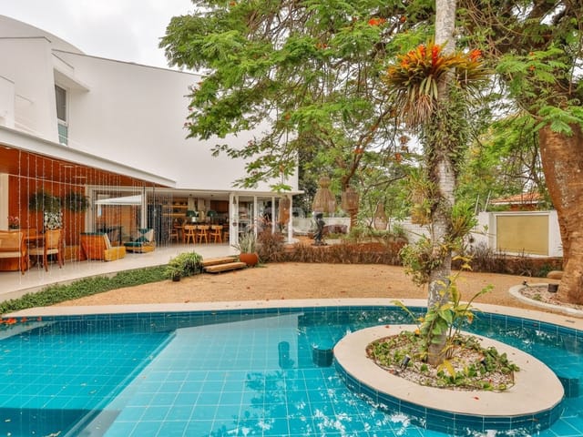 Casa com 942m² 5 quartos e 5 banheiros, à venda, no bairro Vila Madalena em São Paulo