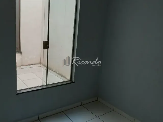 Casa com 150m² 3 quartos e 1 banheiro, à venda, no bairro Jardim Santo Antônio em Arapongas