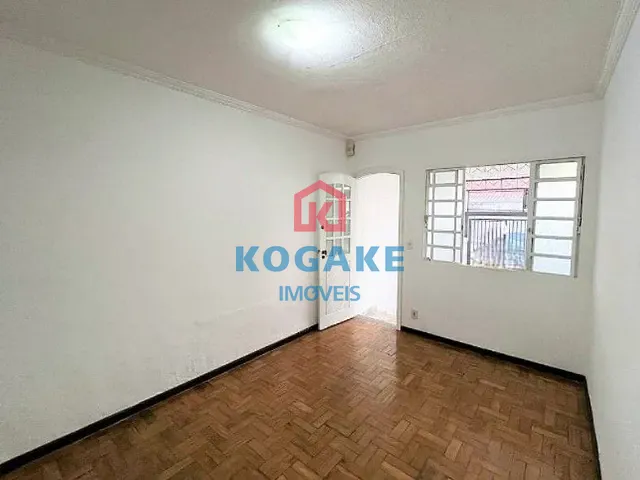 Casa com 200m² 3 quartos e 1 banheiro, à venda, no bairro Jardim Oriente em São José dos Campos