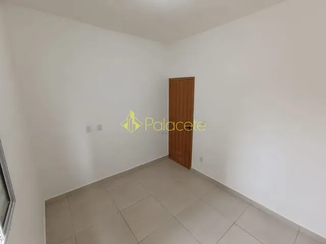 Casa com 67m² 2 quartos e 2 banheiros, à venda, no bairro Vila Bela em Taubaté