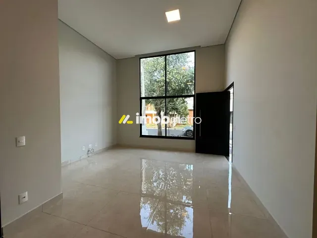 Casa com 236m² 3 quartos e 4 banheiros, à venda ou para alugar, no bairro Jardim Okinawa em Paulínia
