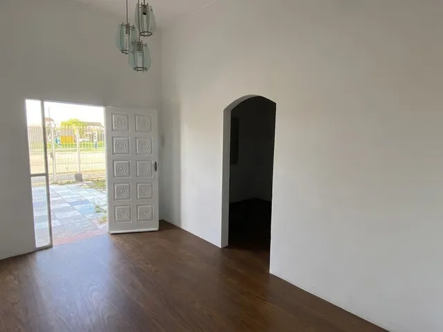 Casa 2 quartos e 1 banheiro, à venda, no bairro Fragata em Pelotas