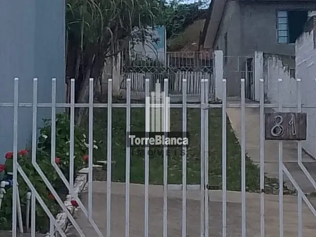 Casa com 560m² 3 quartos e 2 banheiros, à venda, no bairro Uvaranas em Ponta Grossa