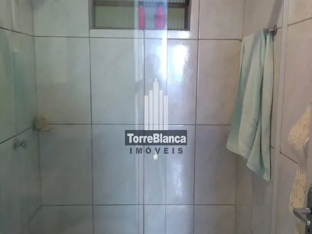 Casa com 560m² 3 quartos e 2 banheiros, à venda, no bairro Uvaranas em Ponta Grossa