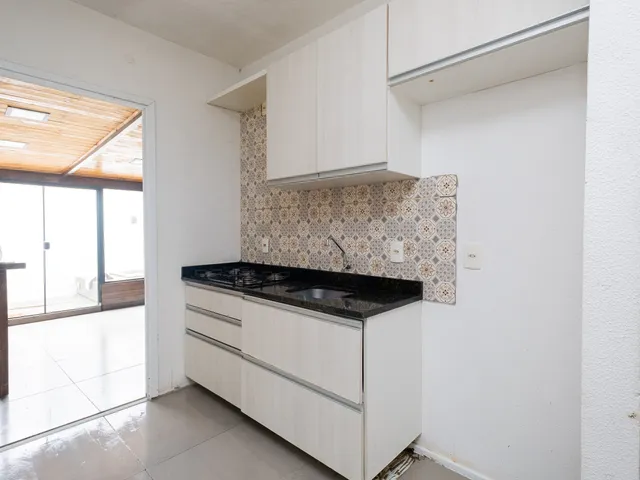 Casa 3 quartos e 1 banheiro, para alugar, no bairro Areal em Pelotas