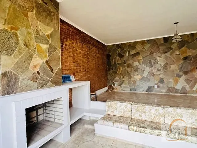 Casa com 429m² 3 quartos e 3 banheiros, à venda, no bairro Loanda em Atibaia