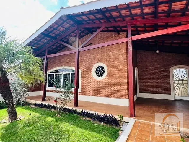 Casa com 429m² 3 quartos e 3 banheiros, à venda, no bairro Loanda em Atibaia