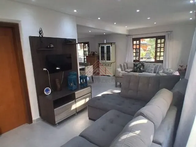 Casa com 400m² 4 quartos e 2 banheiros, à venda ou para alugar, no bairro Toque toque pequeno em São Sebastião