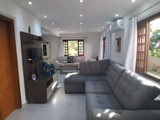 Casa com 400m² 4 quartos e 2 banheiros, à venda ou para alugar, no bairro Toque toque pequeno em São Sebastião