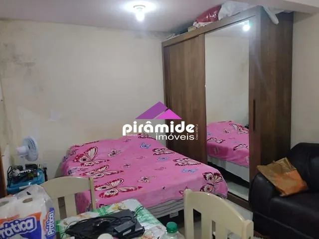 Casa com 150m² 2 quartos e 1 banheiro, à venda, no bairro Jardim Imperial em São José dos Campos