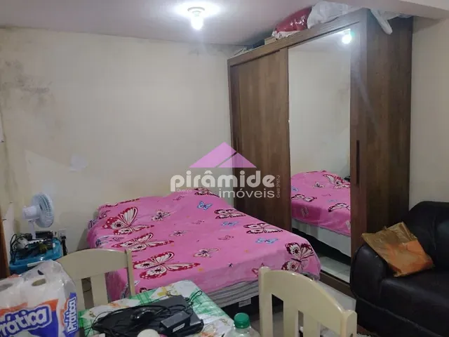 Casa com 150m² 2 quartos e 1 banheiro, à venda, no bairro Jardim Imperial em São José dos Campos