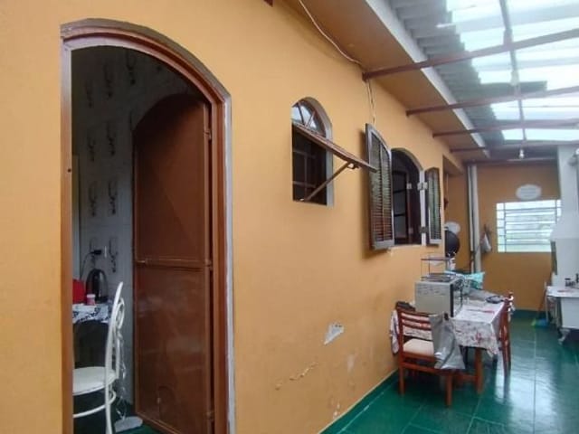 Casa com 125m² 4 quartos e 2 banheiros, à venda, no bairro Água Espraiada (Caucaia do Alto) em Cotia