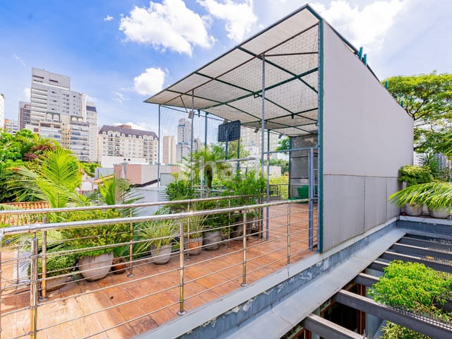 Casa com 245m² 3 quartos e 5 banheiros, à venda, no bairro Vila Nova Conceição em São Paulo