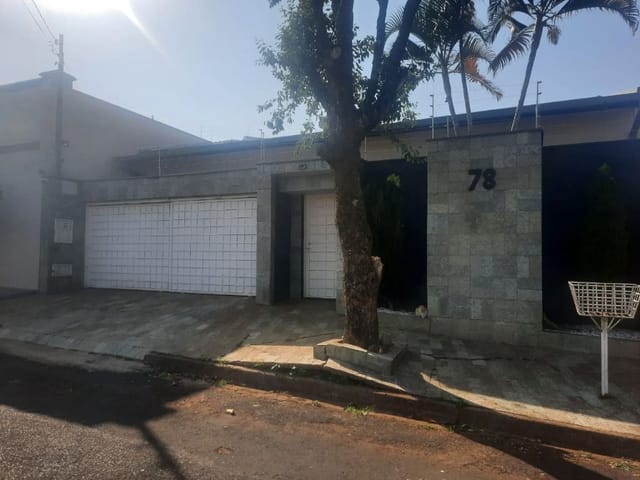 Foto do Casa - Casa com 3 dormitórios à venda, 288 m² por R$ 580.000,00 - Jardim São Bento - Uberaba/MG | ZUCATO IMOBILIARIA LTDA