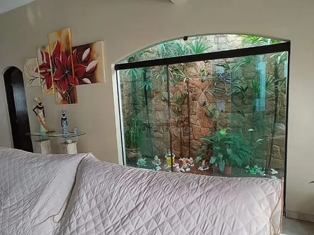 Casa com 250m² 3 quartos e 4 banheiros, à venda, no bairro Jardim Pedroso em Mauá