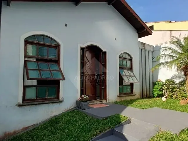 Casa com 250m² 3 quartos e 4 banheiros, à venda, no bairro Jardim Pedroso em Mauá